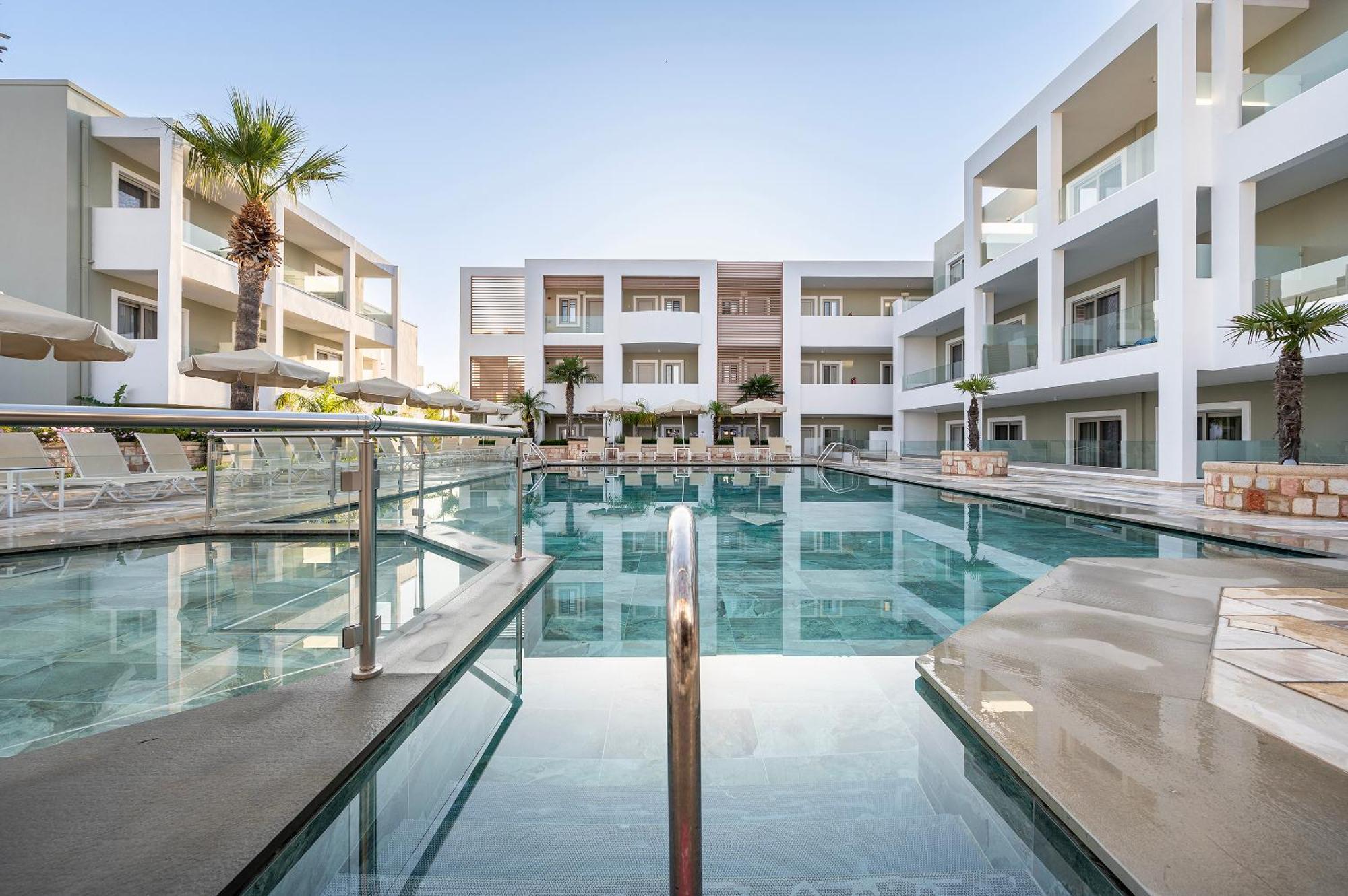Mythos Suites Hotel Тигаки Экстерьер фото