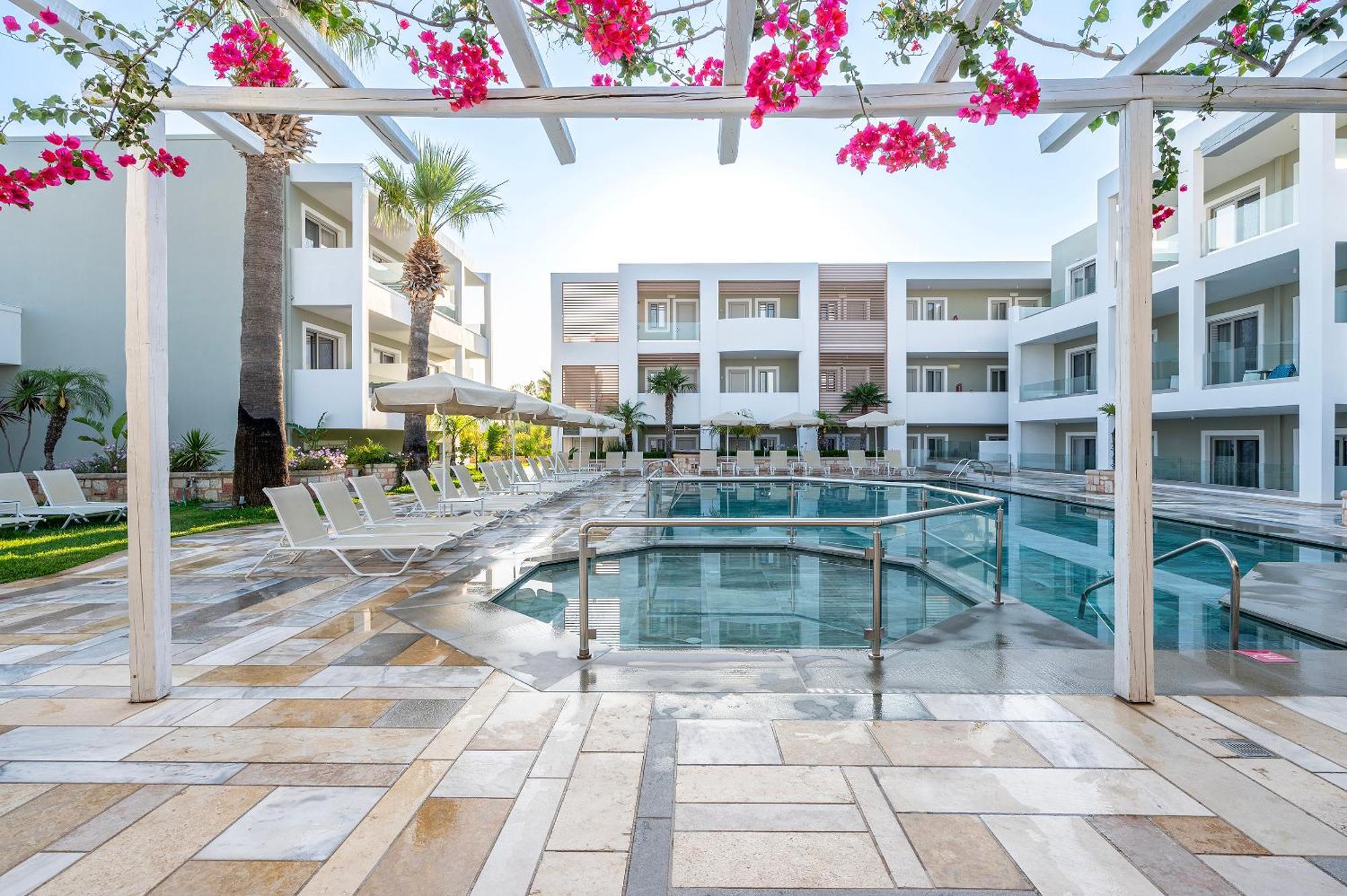 Mythos Suites Hotel Тигаки Экстерьер фото